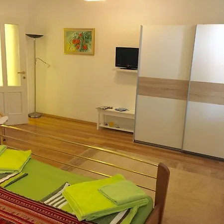 Apartment Ana *